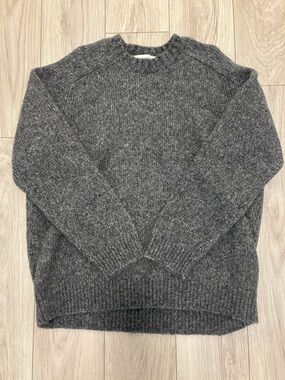 Everlane Heather Gray Crewneck Sweater